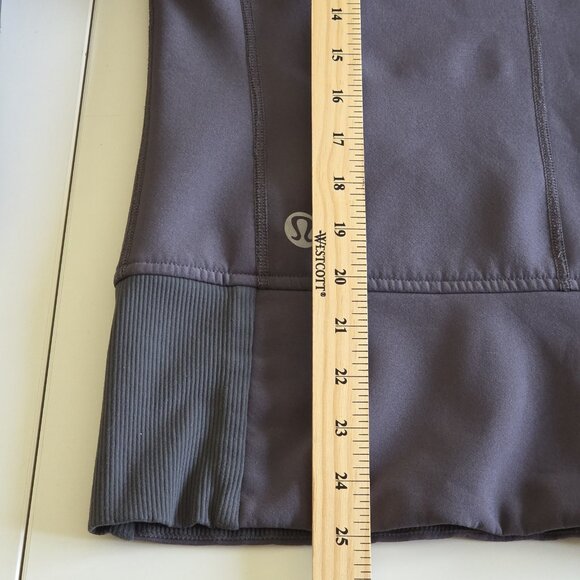 Lululemon Softshell Jacket Womens S/M Gray Zip LS Silverscent Hood Fleece Inside - Picture 8 of 16